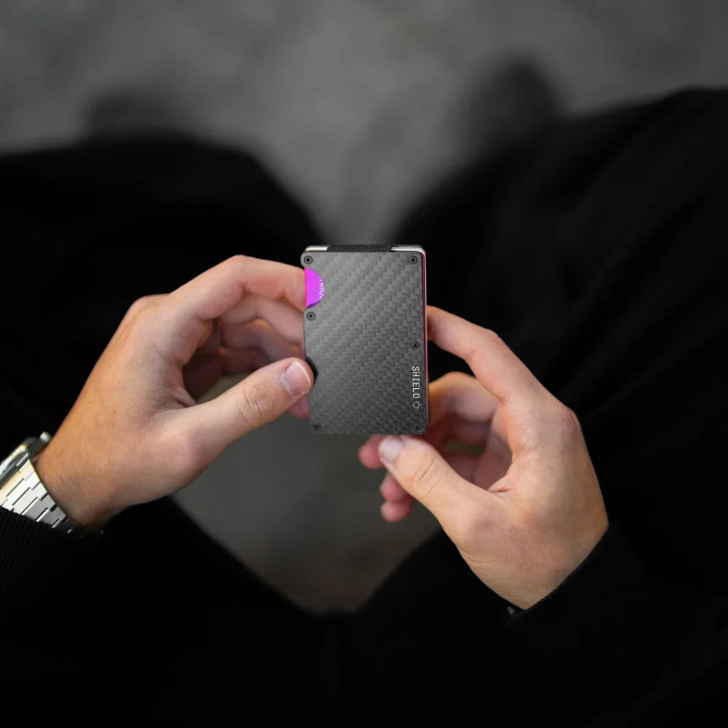 Billetera/Tarjetero Protect CarbonMax™